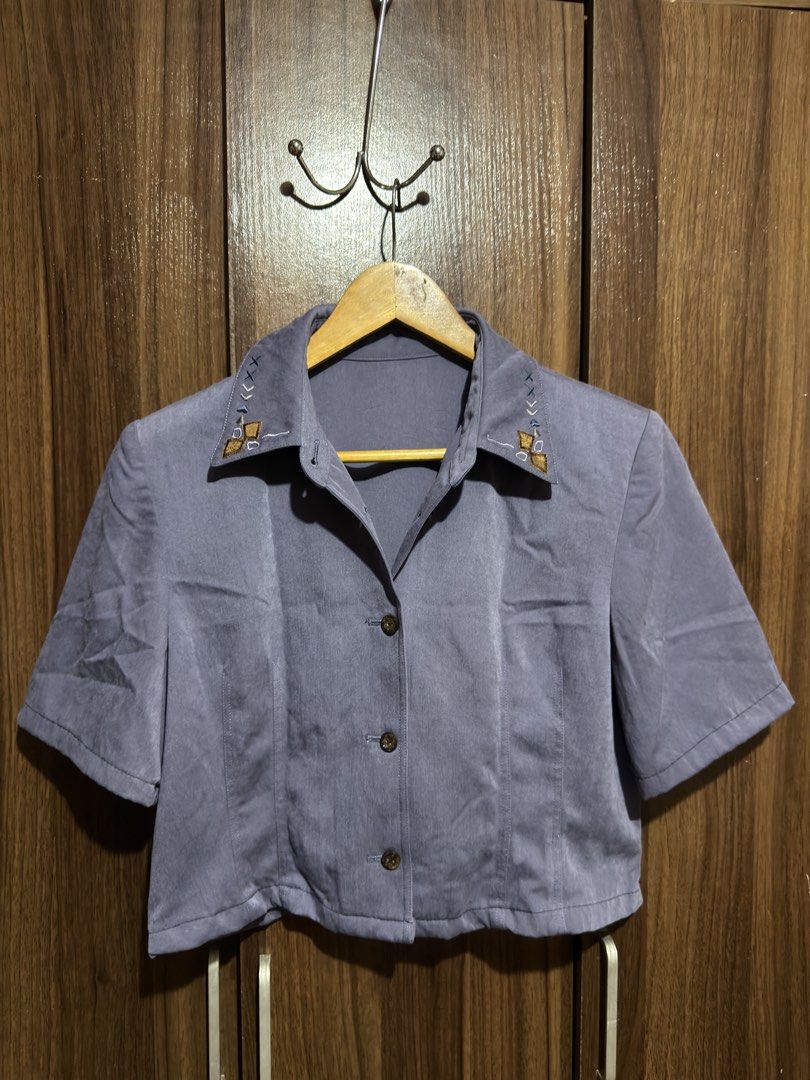 Purple Cropped Polo Top (Category: Others Tops) located in Cavite. Submitted by rrppreloved (Listing ID 1453744819, Image 3). Description: With shoulder pads Can fit S-M Cropped.
