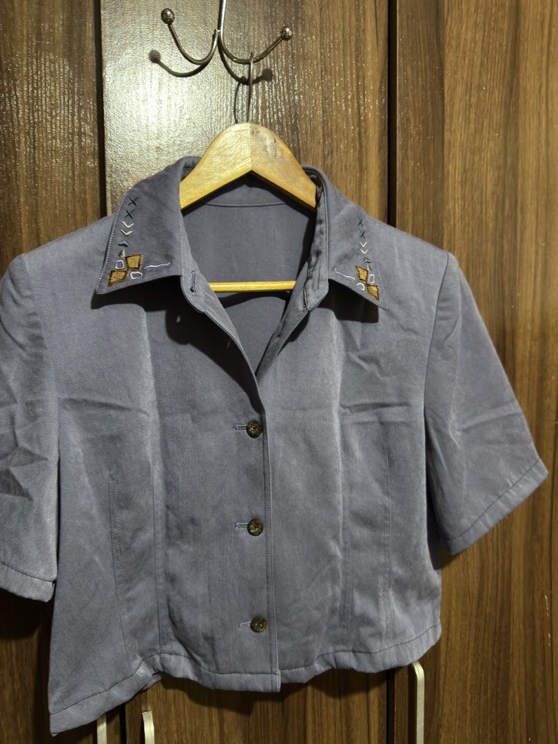 Purple Cropped Polo Top (Category: Others Tops) located in Cavite. Submitted by rrppreloved (Listing ID 1453744819, Image 2). Description: With shoulder pads Can fit S-M Cropped.