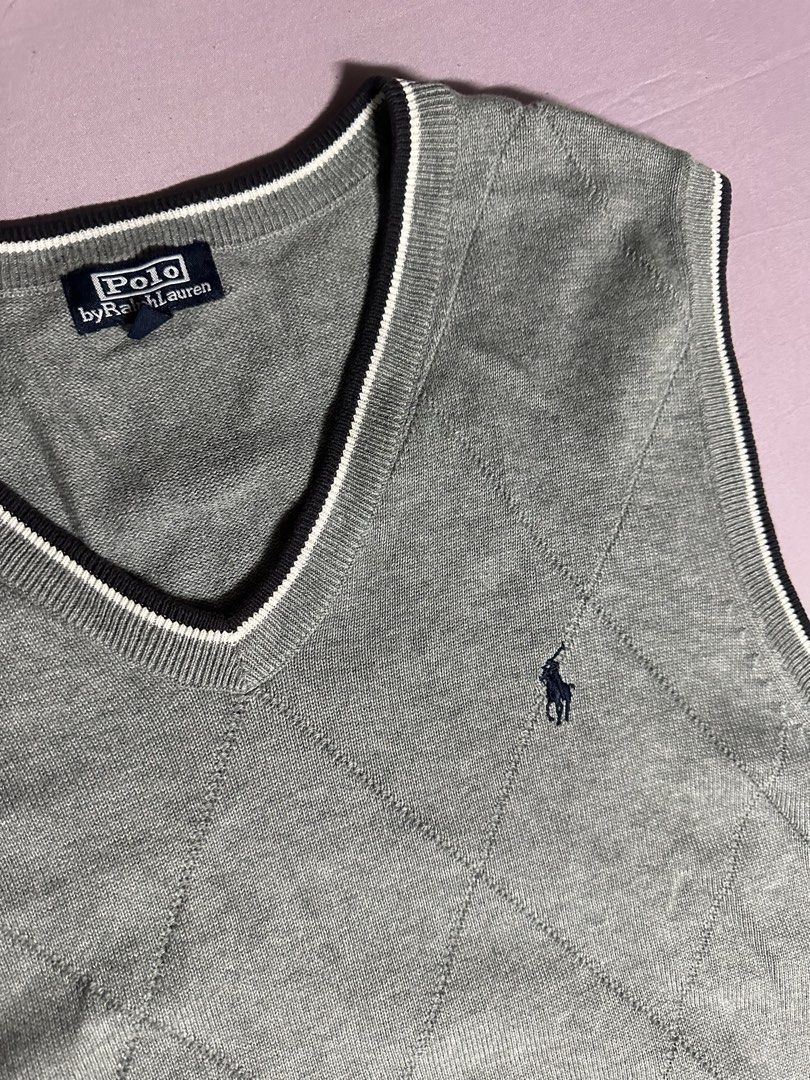 Ralph Lauren Argyle Sweater Vest (Category: Vests) located in Taguig. Submitted by thriftboy23 (Listing ID 1453740618, Image 2). Description: 19.5x26 No issue Size L Excellent condition.