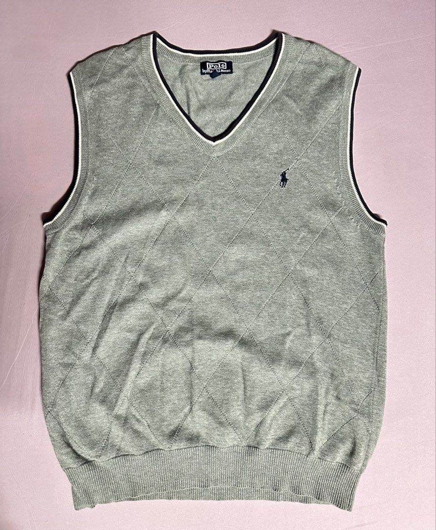 Ralph Lauren Argyle Sweater Vest (Category: Vests) located in Taguig. Submitted by thriftboy23 (Listing ID 1453740618, Image 1). Description: 19.5x26 No issue Size L Excellent condition.