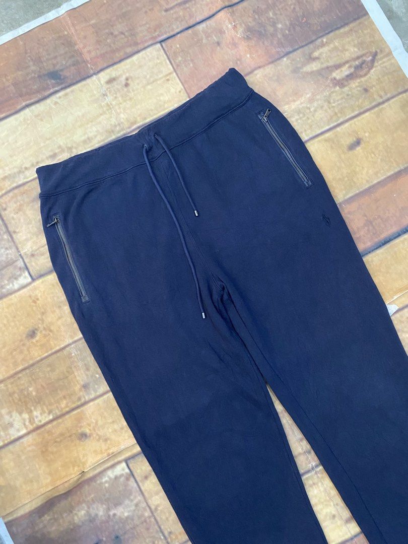 Ralph Lauren Sweatpants (Category: Other Bottoms) located in Echague. Submitted by jake_rc (Listing ID 1453706983, Image 2). Description: Ralph Lauren Sweatpants Size Mesium on tag Excellent condition Ankle zipper Waist fits 32 to 36 Length 44.5 Price 750 plus SG.