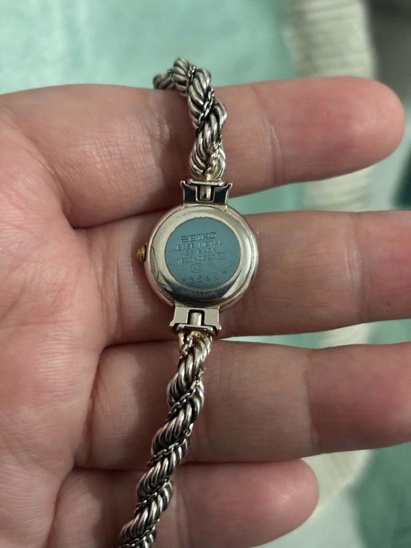 (RARE) Seiko Exceline Twisted Rope (Category: Luxury Watches) located in Rizal. Submitted by masterwatch_192 (Listing ID 1453754868, Image 3). Description: (RARE) Seiko Exceline Twisted Rope Chain Watch 15mm MOP Dial Sign of use Up to 7.5 inch wrist size As is 15k.