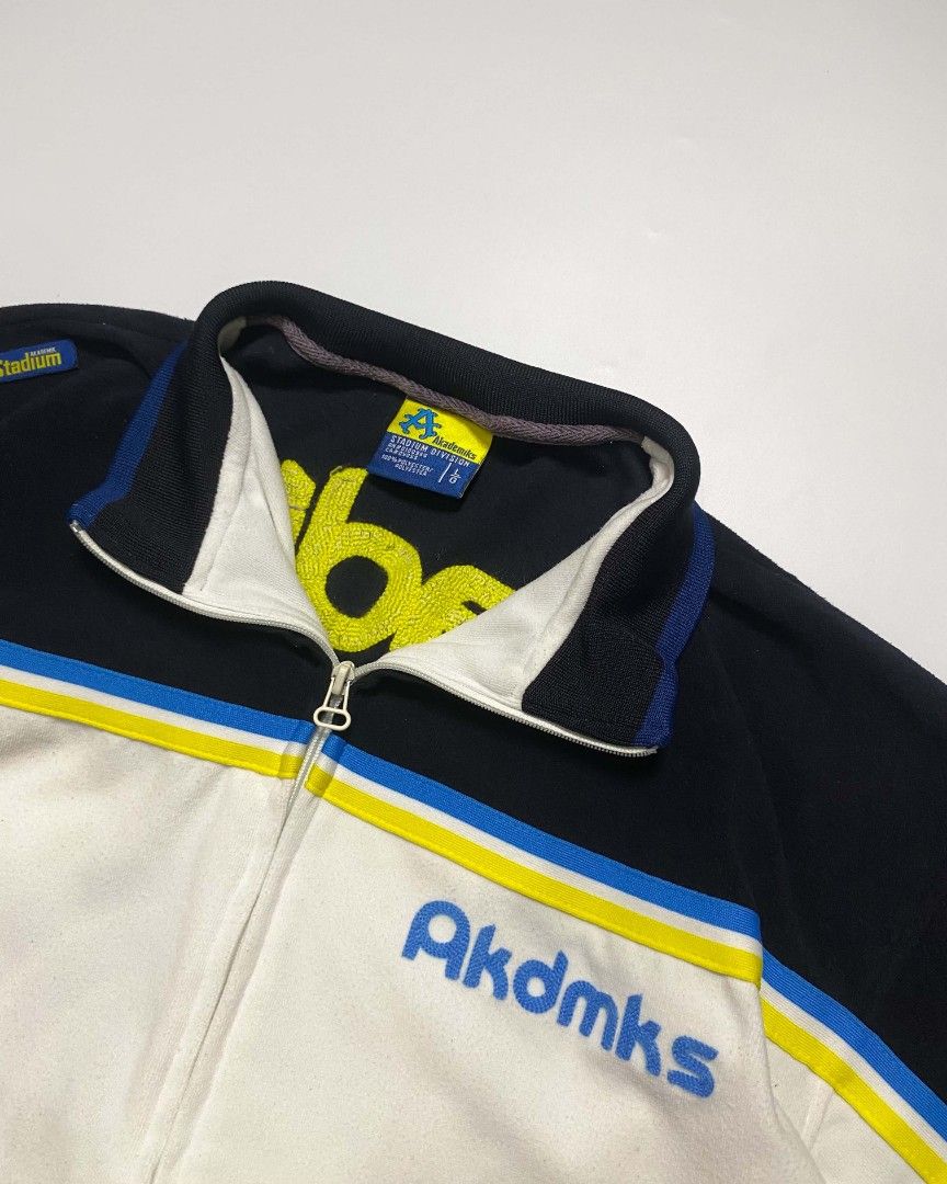 Rare Y2k Akademiks (Category: Activewear) located in Tarlac. Submitted by dinnuh4e (Listing ID 1453787286, Image 3). Description: Rare Y2k Akademiks W 25 L 29 .