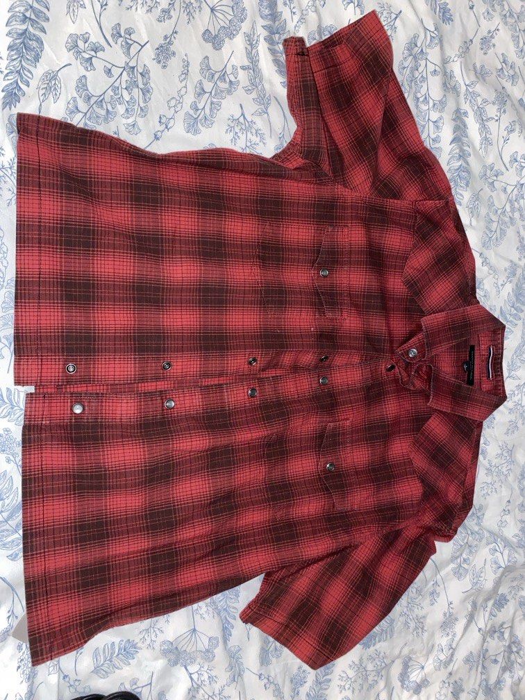 RED vintage banana republic (Category: Others Tops) located in Binan City. Submitted by nhoella.539 (Listing ID 1453805470, Image 1). Description: - only used once or twice - minimal stains - unique buttons! - working buttons has a free button .