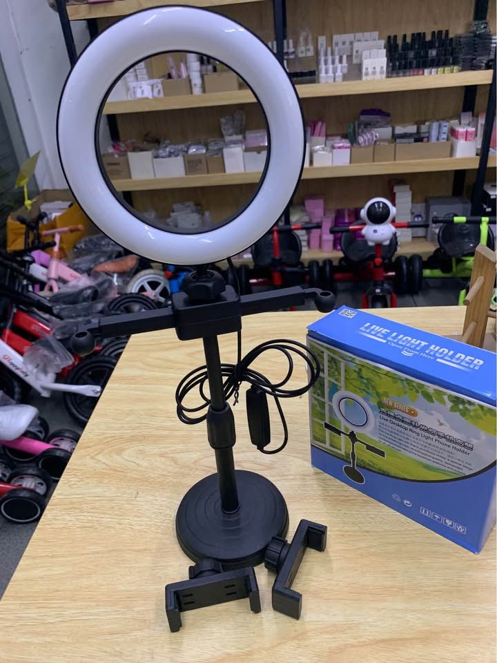 Ringlight with Double Phone Holders (Tri-colors) (Category: Tripods & Monopods) located in Mandaue City. Submitted by marj-legitseller (Listing ID 1453647333, Image 3). Description: Available onhand, can deliver via maxim, cod or gcash pwede location: Mandaue Cebu 09425015170.