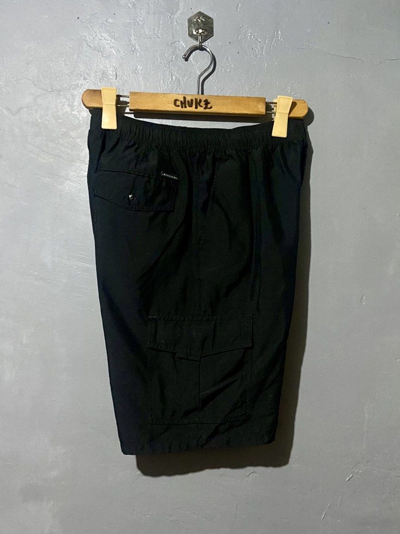 Rip Curl Mens Volley Cargo Shorts (Category: Activewear) located in Cabuyao City. Submitted by chukz_x (Listing ID 1453648506, Image 2). Description: Rip Curl Mens Volley Cargo Shorts Size : Large Dimes : 30-34W 20L 10H Condition : like new Issue : None Price : 450 📍Cabuyao Laguna.