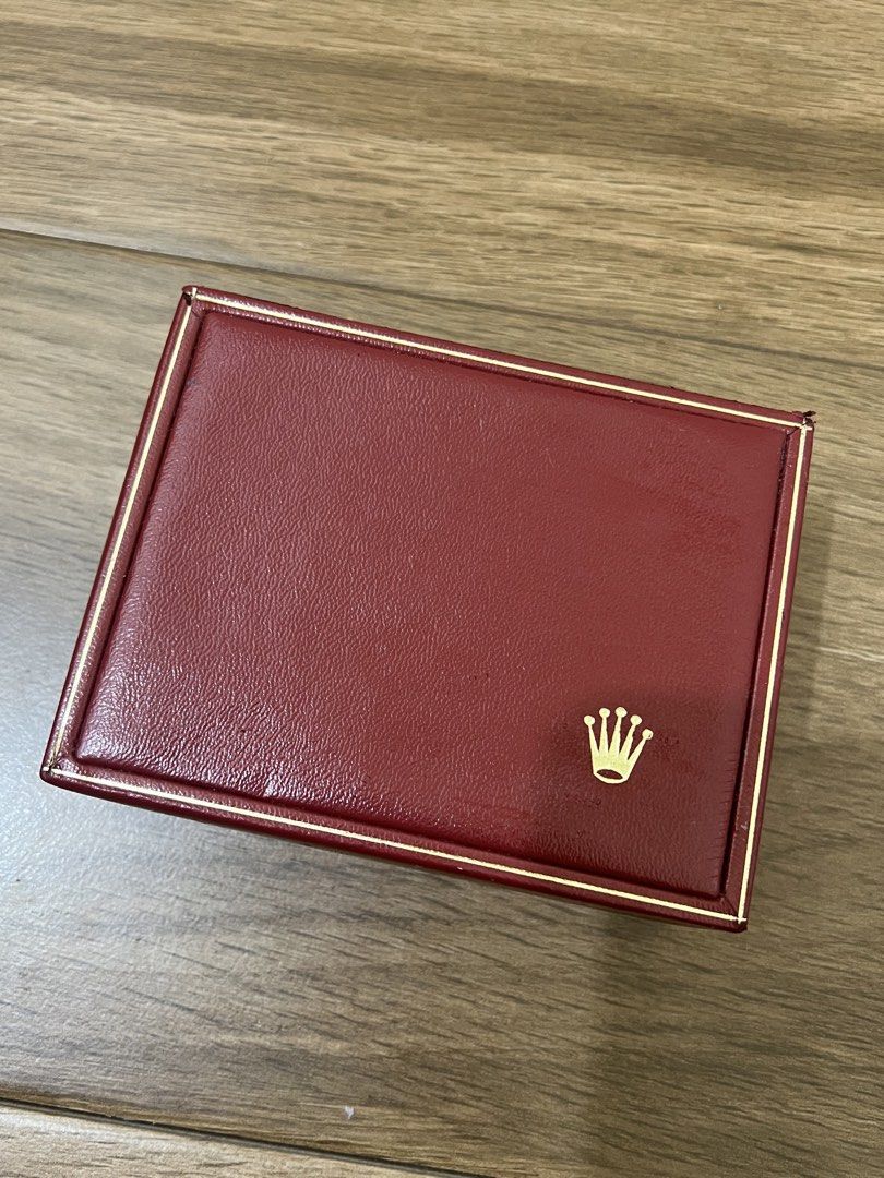 Rolex box (no pillow) (Category: Luxury Watches) located in Baliuag. Submitted by watchgalleriaphl (Listing ID 1453756991, Image 2). Description: Authentic Rolex Box Sold as is. No pillow. .