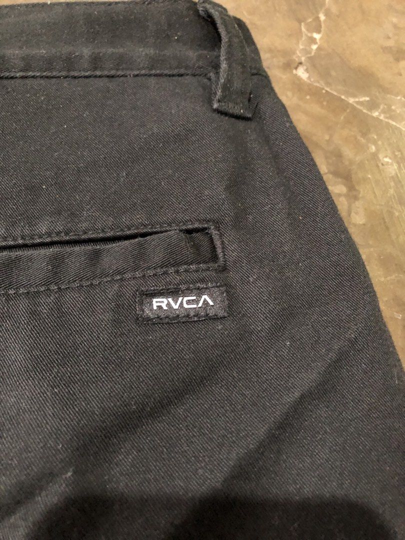 RVCA skateboarding short (Category: Shorts) located in Manila. Submitted by slowprocessthrift (Listing ID 1453678100, Image 3). Description: RVCA short BLK waist 33 length 20 leg open 10 No issue As New very good condition .