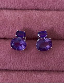 (Category: ) located in . Submitted by katmandulovesmakeup (Listing ID 1453633956, Image 1). Description: .