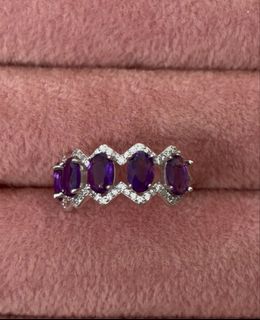 (Category: ) located in . Submitted by katmandulovesmakeup (Listing ID 1453636958, Image 1). Description: .