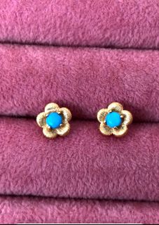 (Category: ) located in . Submitted by katmandulovesmakeup (Listing ID 1453632520, Image 1). Description: .