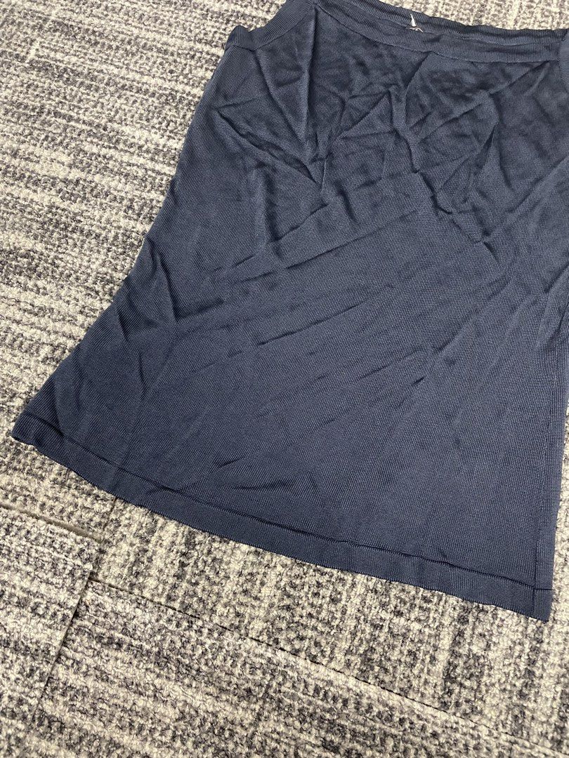 Salvatore Ferragamo Rayon Material Sleeveless (Category: Sleeveless) located in Taguig. Submitted by highlows (Listing ID 1453723957, Image 3). Description: size medium 14x22 no flaw excellent condition 10/10.