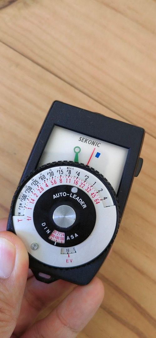 Sekonic Auto-Leader Light Meter from Japan (Category: Lighting & Studio Equipment) located in Pasay City. Submitted by garage_sale.phil (Listing ID 1453676551, Image 3). Description: - Sekonic Auto-Leader light meter - Measures light for photography - Dial settings for ASA, DIN, and EV - Battery compartment on the back - Ideal for film photographers - Tested and working - With L4rr battery .