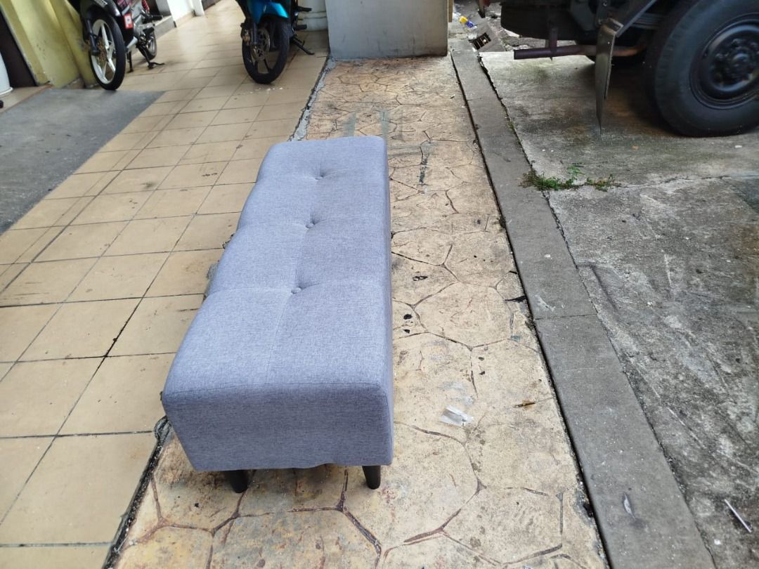 Sofa Stool Code:SS-38 (Category: Other Home Furniture) located in Petaling Jaya. Submitted by micron1786 (Listing ID 1453651474, Image 3). Description: [**Price above DOES NOT INCLUDE of delivery & Installation**] Code :SS-38 Available :1 Condition : Goods We are specialist in BUY or SELL New/Used Home Furniture or Office Equipment [ Micron Furniture Trading sdn bhd ] 20 , Jalan PJS 3/46 , Sri Manja Square , Taman Sri Manja , 46000 Petaling Jaya.
