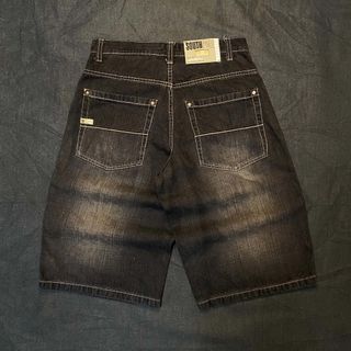 (Category: ) located in . Submitted by garments17 (Listing ID 1453727378, Image 1). Description: .