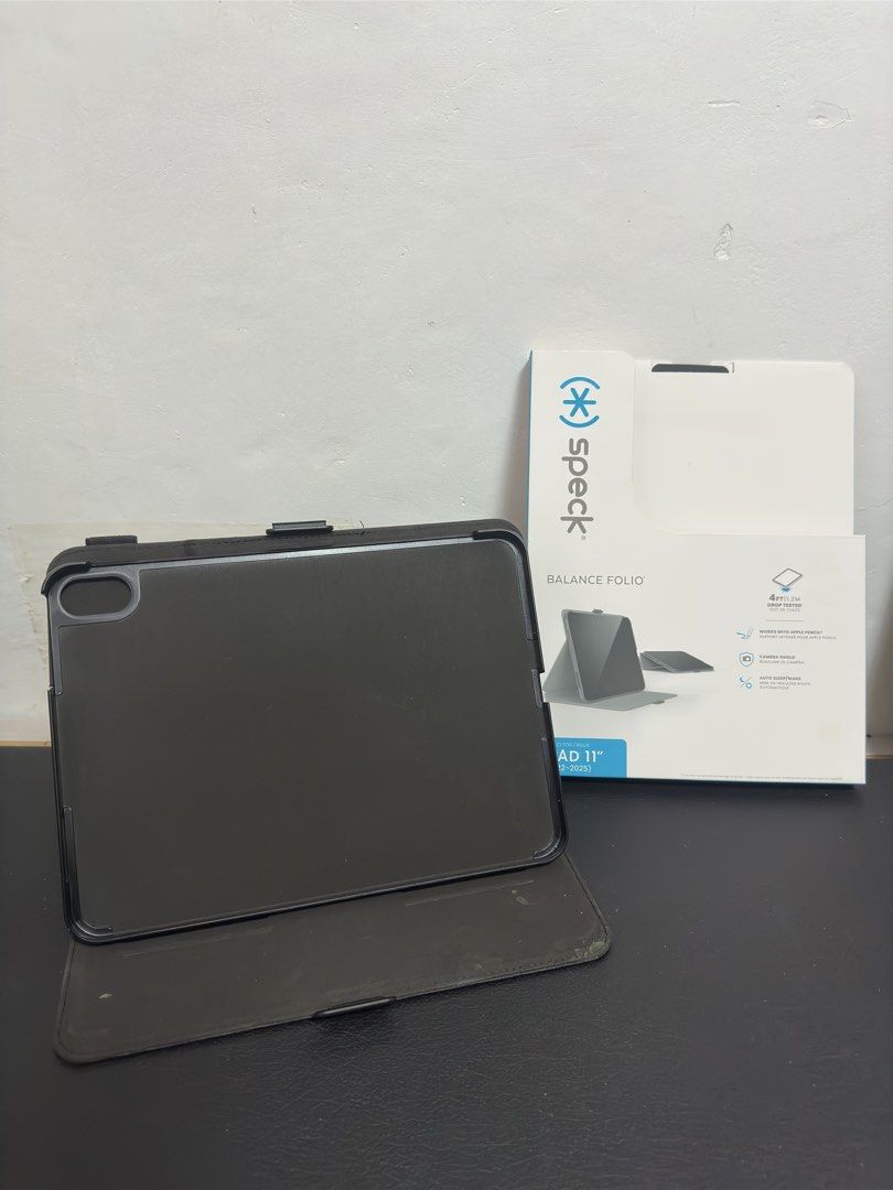 Speck Balance Folio iPad 11" (Category: iPad) located in Davao. Submitted by mblee322 (Listing ID 1453639872, Image 3). Description: - Brand: Speck - Model: Balance Folio - Compatible with: 11" iPad (2022-2025) - Features: Multi-angle viewing stand, secure closure, protective interior - Condition: Excellent, like new *Free Tempered Glass.