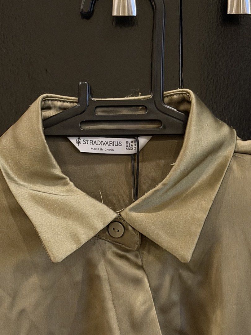 Stradivarius Cocktail Dress (Category: Dresses) located in Makati City. Submitted by saladstuff (Listing ID 1453683289, Image 2). Description: Authentic STRADIVARIUS Cocktail Dress • never been used • with tag • visible snags and runs (as shown in the photo) • size XS.