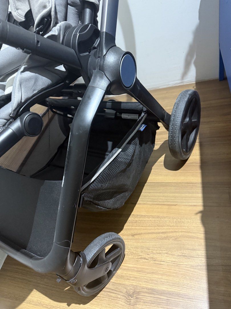 Stroller (Category: Strollers) located in Nilai. Submitted by tennatya (Listing ID 1453748091, Image 3). Description: Based on resit u can have item 1 and 4 if u give reasonable price 😉.