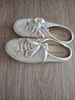 (Category: ) located in . Submitted by dionwee (Listing ID 1453707557, Image 1). Description: .