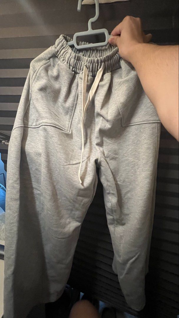 Sweat Pants (Category: Joggers) located in Manila. Submitted by calified (Listing ID 1453721385, Image 2). Description: .