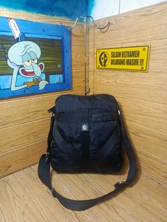 (Kategori: ) berada di . Dikirim oleh zefashop_second (ID iklan 1453788263, Gambar 1). Deskripsi: .