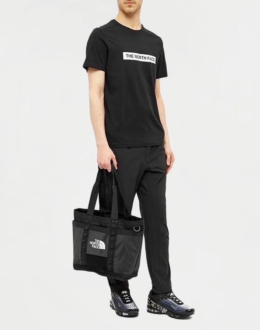 Tnf fusebox tote bag (Category: Tote Bags) located in Quezon City. Submitted by icollectionstuff (Listing ID 1453641415, Image 2). Description: ‼️AVAILABLE NOW❗️❗️ TNF tote bag Php 2,300 📌Limited Stocks‼️ 📍Payment Via Gcash 📍Additional Shipping fee via Lalamove nearby or pick up or meet up 📍Victoria Sports tower kamuning QC Pm me for interested.