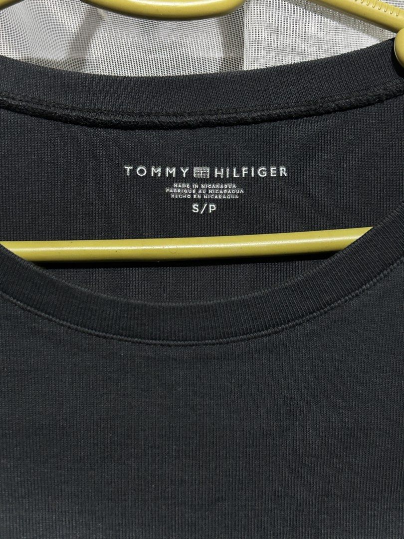 Tommy Hilfiger Basic Shirt (Category: Shirts) located in Davao. Submitted by yzellr005 (Listing ID 1453728040, Image 3). Description: Excellent Condition.