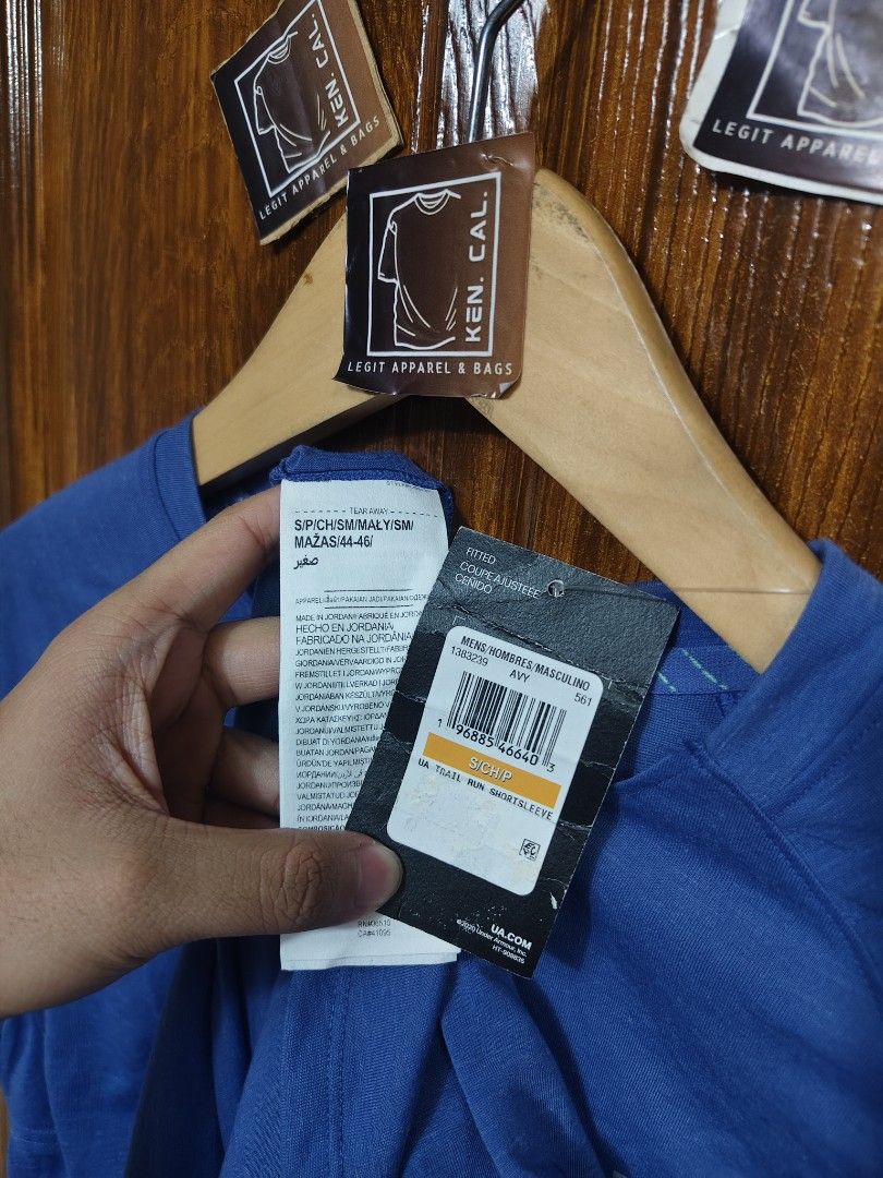 UNDER ARMOUR RUN TRAIL RUNNING SHIRT MEN (VIOLET) (Category: Tshirts & Polo Shirts ) located in Caloocan City. Submitted by sel_cal (Listing ID 1453676956, Image 3). Description: ✔️💯Original&BrandNew✓ UNDER ARMOUR RUN TRAIL RUNNING SHIRT MEN (VIOLET) SIZE: S ORIGINAL PRICE: PHP 2,995 NOW: FOR PHP 750 ONLYYY!!! (CUSTOMER CHARGE FOR SHIPPING FEE) DETAILS: 90% Polyester,10% Fluoropolymer DIMENSION: SMALL L- 27 inch W- 18.5 inch 💸 MONEY BACK GUARAN