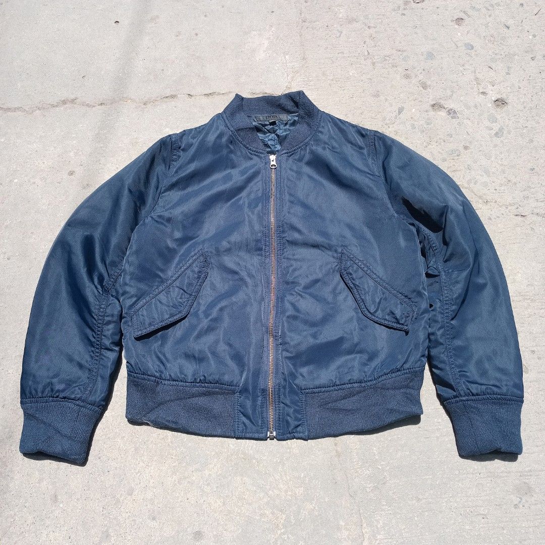UNILQO NAVY BOMBER JACKET (FREE SHIPPING) (Category: Activewear) located in Iloilo. Submitted by fruguyl (Listing ID 1453701356, Image 1). Description: NAME/BRAND: UNIQLO NAVY BOMBER JACKET SIZE: L ON TAG FITS S/M WIDTH: 20 LENGTH: 22 SHOULDER: 15 SLEEVE:23 ISSUE: LINT MARKS, SMALL HOLE, STITCH REPAIR PRICE: 400 MANAGE EXPECTATIONS ITEMS ARE THRIFTED -COLOR MAY CHANGE DUE TO LIGHTING -ALL ITEMS ARE WASHED (REWASH IF NEEDED) MOP: CASH/GCASH / MEET
