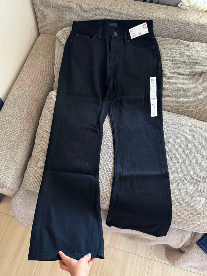 UNIQLO BOOTCUT FLARE DENIM PANTS (Size 22) (Category: Jeans) located in Manila. Submitted by itsmethal (Listing ID 1453628309, Image 2). Description: Size 22 (Waist 27) color Black Original Price 1990 Selling Price- 1,200 .