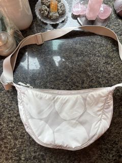（分類：）位於 。 由 aaww20 提交（商品編號 1453718088，圖片 1）。簡介： 。