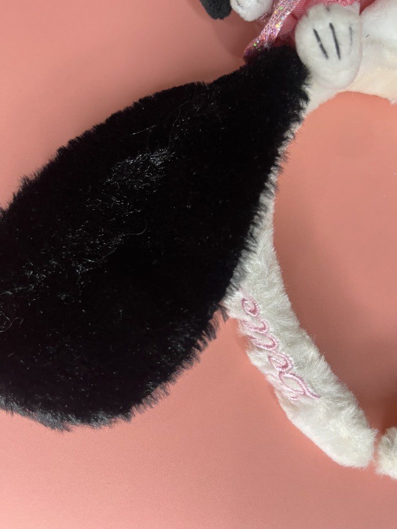 Universal Studios Snoopy Headband Pink (Category: Hair Accessories) located in Caloocan City. Submitted by snapshop_ph (Listing ID 1453700466, Image 2). Description: USJ limited.