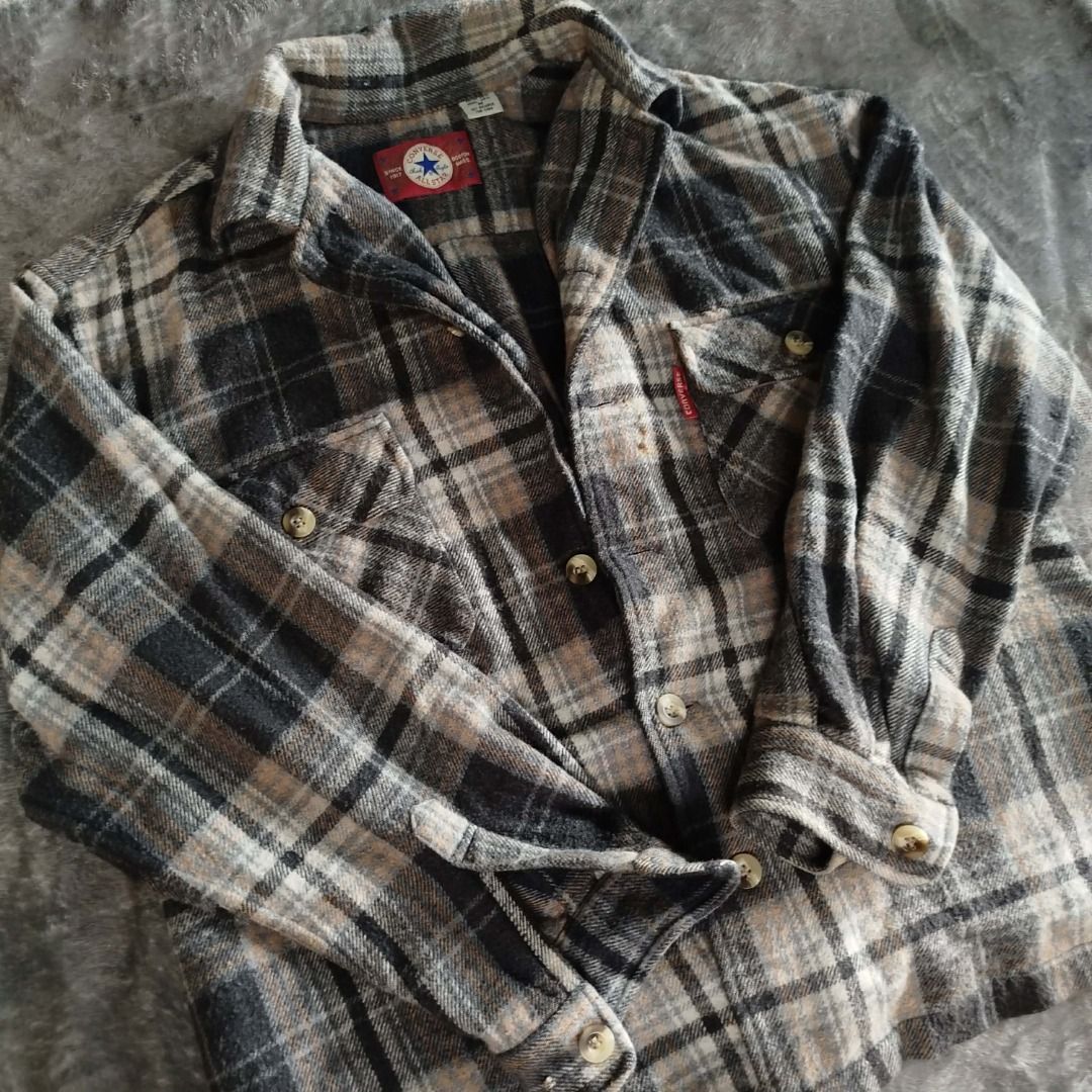 Vintage Converse Flannel Longsleeve (heavy) (Category: Hoodies) located in Cabiao. Submitted by aeclark (Listing ID 1453686535, Image 2). Description: SIZE MEDIUM EXELLENT CONDITION 10/10 COLOR RATE NEED WASH ONLY FRESH FROM BALE AUTHENTIC.