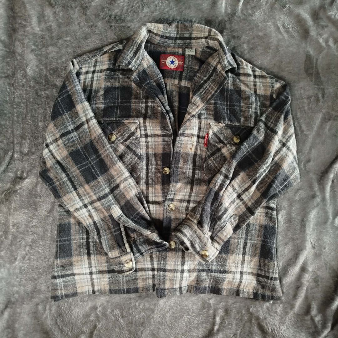 Vintage Converse Flannel Longsleeve (heavy) (Category: Hoodies) located in Cabiao. Submitted by aeclark (Listing ID 1453686535, Image 1). Description: SIZE MEDIUM EXELLENT CONDITION 10/10 COLOR RATE NEED WASH ONLY FRESH FROM BALE AUTHENTIC.