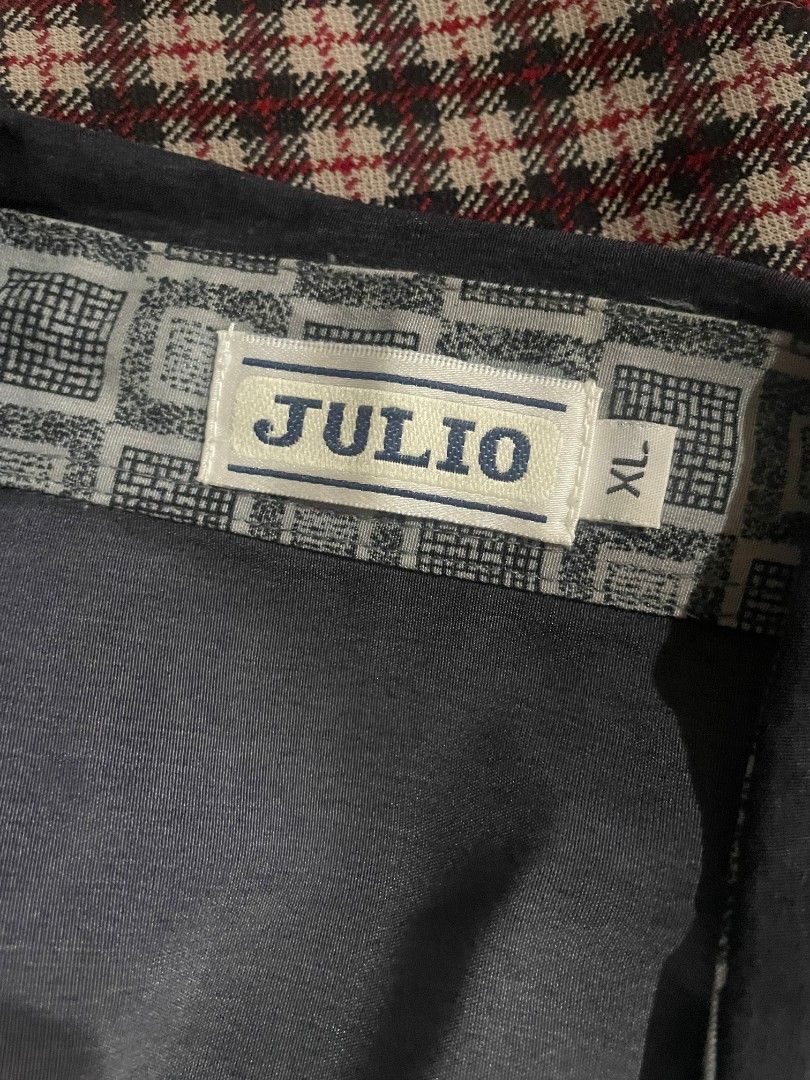 Vintage Formal Polo Shirt (Category: Formal Shirts) located in Mataasnakahoy. Submitted by putingely (Listing ID 1453765828, Image 2). Description: .