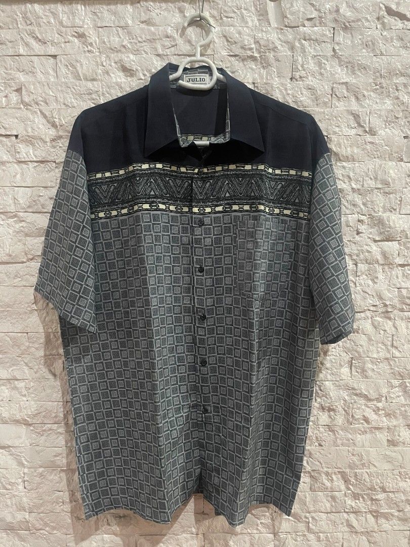 Vintage Formal Polo Shirt (Category: Formal Shirts) located in Mataasnakahoy. Submitted by putingely (Listing ID 1453765828, Image 1). Description: .