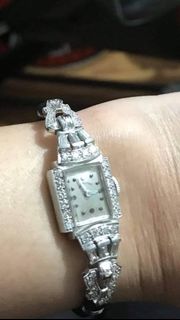 (Category: ) located in . Submitted by roseluxuryitems (Listing ID 1453658468, Image 1). Description: .