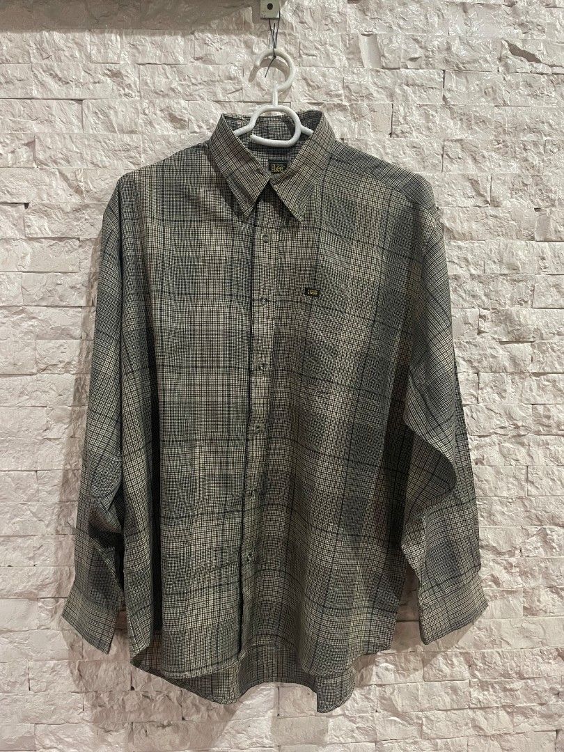 Vintage Lee Long Sleeves (Category: Tshirts & Polo Shirts ) located in Mataasnakahoy. Submitted by putingely (Listing ID 1453764397, Image 1). Description: .