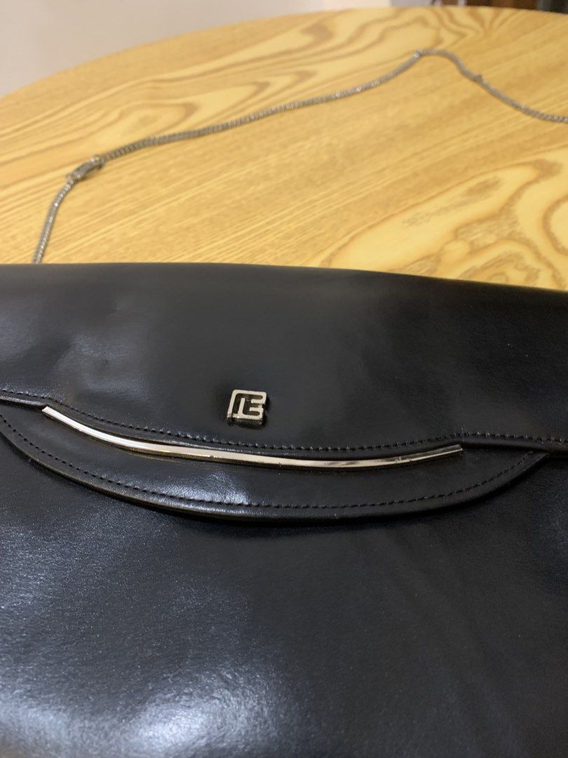vintage pierre balmain leather sling bag (Category: Luxury Bags & Wallets) located in Bula. Submitted by b3nedictpuk_ (Listing ID 1453771949, Image 3). Description: wts!! vintage pierre balmain leather sling bag rank ab no major flaws minimal corner rubs hmu!.