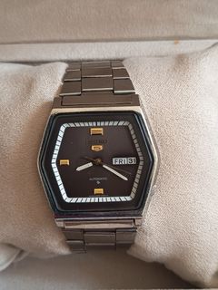 (Category: ) located in . Submitted by watchcollector1840 (Listing ID 1453635440, Image 1). Description: .