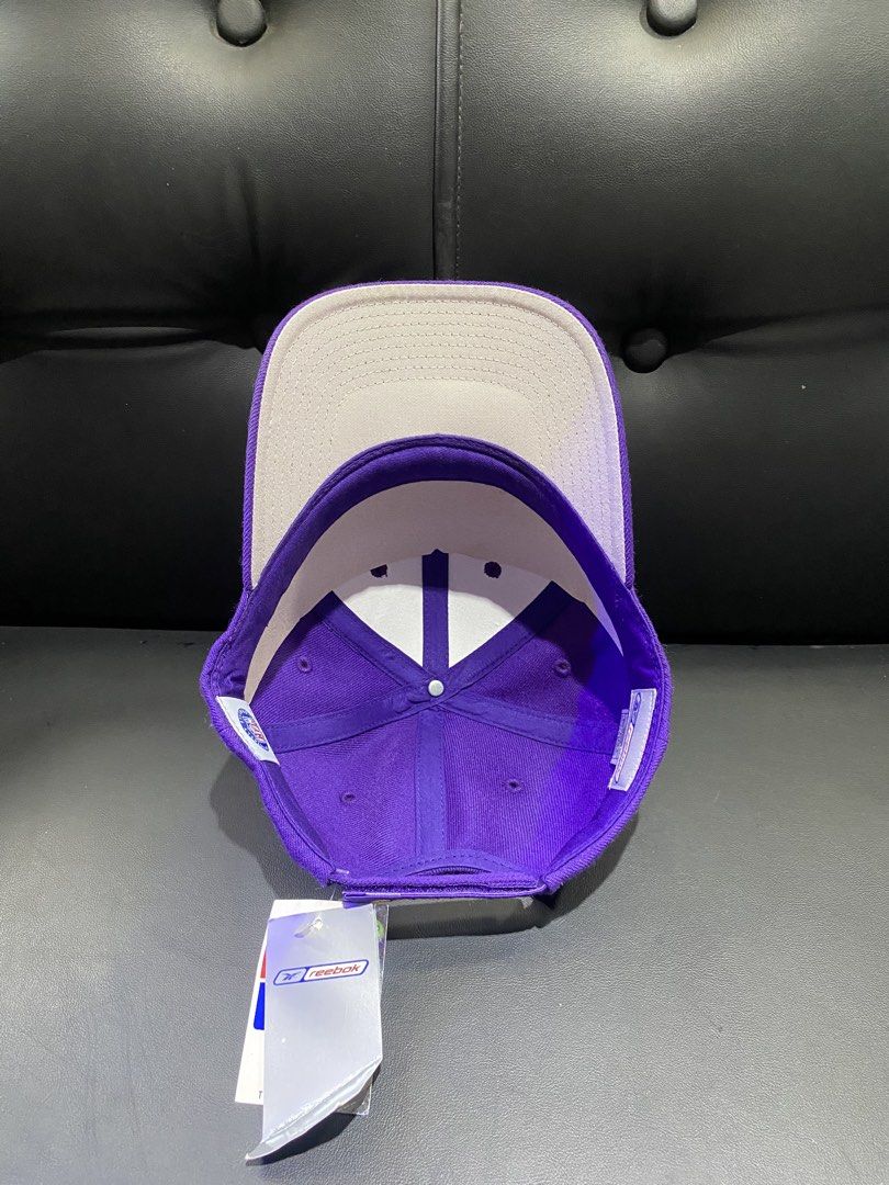 Vintage Y2K NFL Vikings x Reebok Wool Cap (Category: Caps & Hats) located in Solano. Submitted by solothrifting (Listing ID 1453809976, Image 2). Description: Vintage Y2K NFL Vikings x Reebok Wool Cap Condition: 10/10 Deadstock Size on tag: One size fits all.