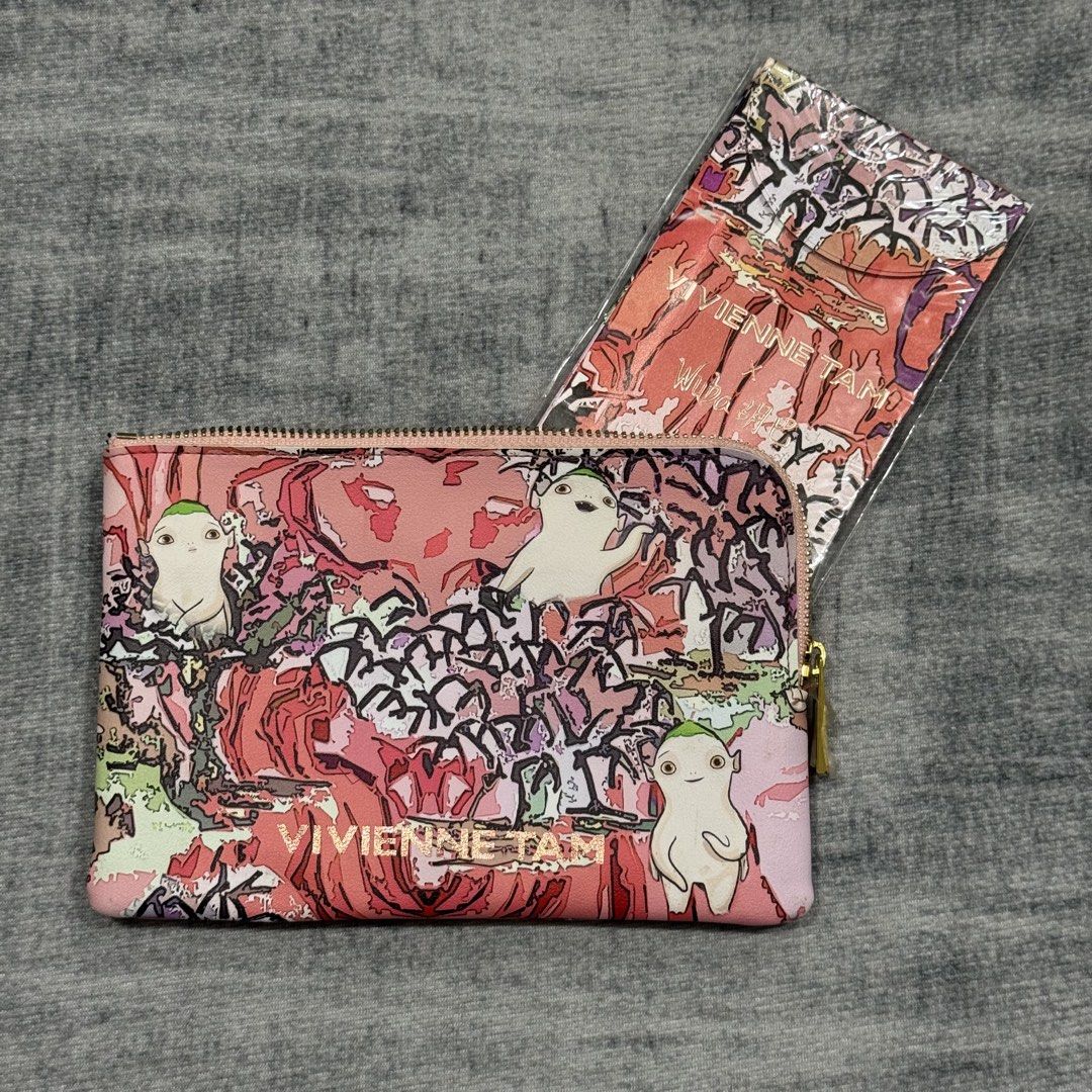 Vivienne Tam x Wuba - SS2018 - Pouch & Red Envelopes (Category: Purses & Pouches) located in Manila. Submitted by members-only (Listing ID 1453664576, Image 2). Description: Vivienne Tam x Wuba of Monster Hunt Pouch with 10 red envelopes New/Unused No issue SS2018 Edition.