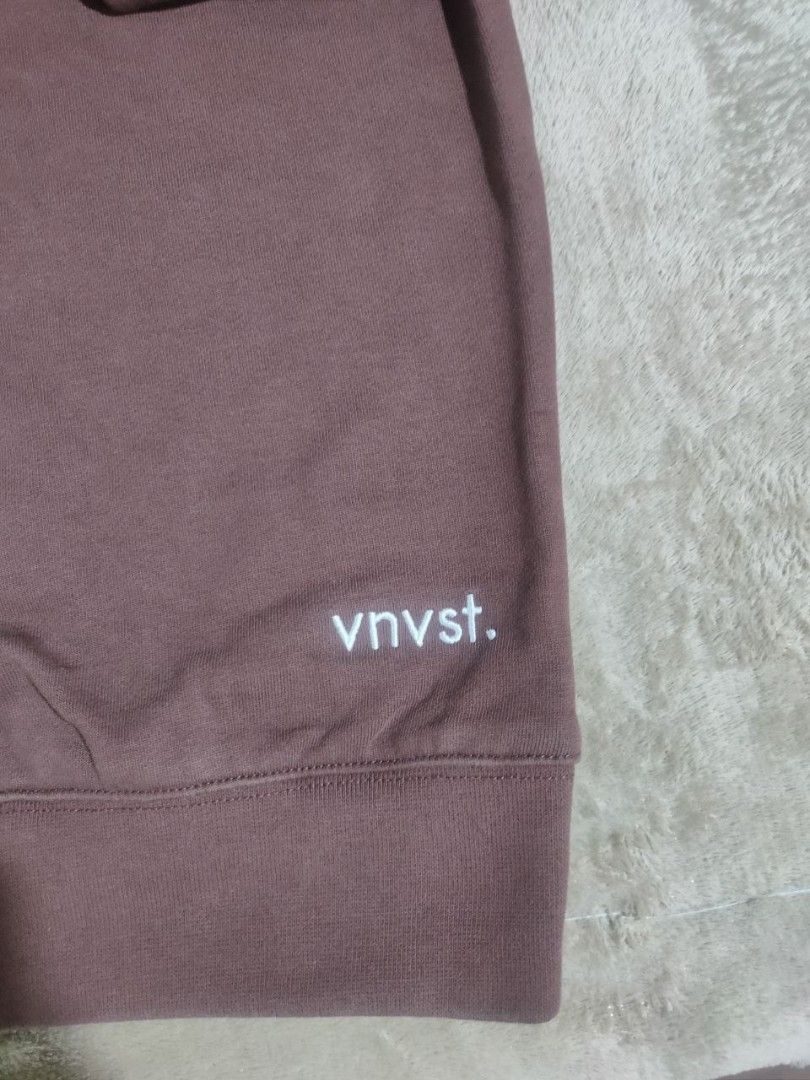 vnsvt. Hoodie Brown Pullover Hooded Sweatshirt (Category: Hoodies) located in Castillejos. Submitted by eross07 (Listing ID 1453739666, Image 3). Description: - Brown vnsvt. hoodie - Pullover style with front pocket - Made from soft material, ideal for everyday wear - Size M.