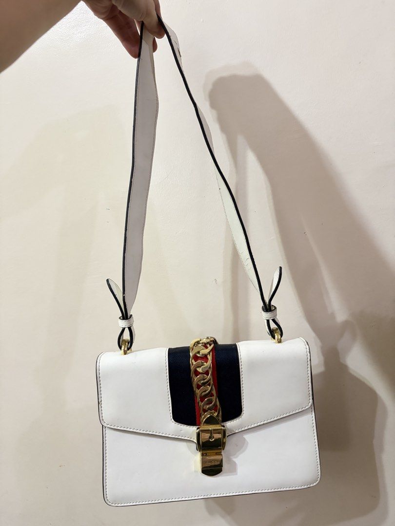 White Leather Sylvie Shoulder Bag (Category: Shoulder Bags) located in Balanga. Submitted by neri_declutters (Listing ID 1453718795, Image 2). Description: 📍Location: Balanga Bataan 🏍️Delivery Options: J&T, and LBC 💵Mode of Payment: Gcash, Bank Transfer (Payment First Basis) ❌No cancellation of order/s #PrelovedBags #PrelovedBag #PrelovedPH #PrelovedBagsPH #BrandedPreloved ThriftFinds UkayFinds UkayPH SecondHandStyle SustainableFashion Note: K