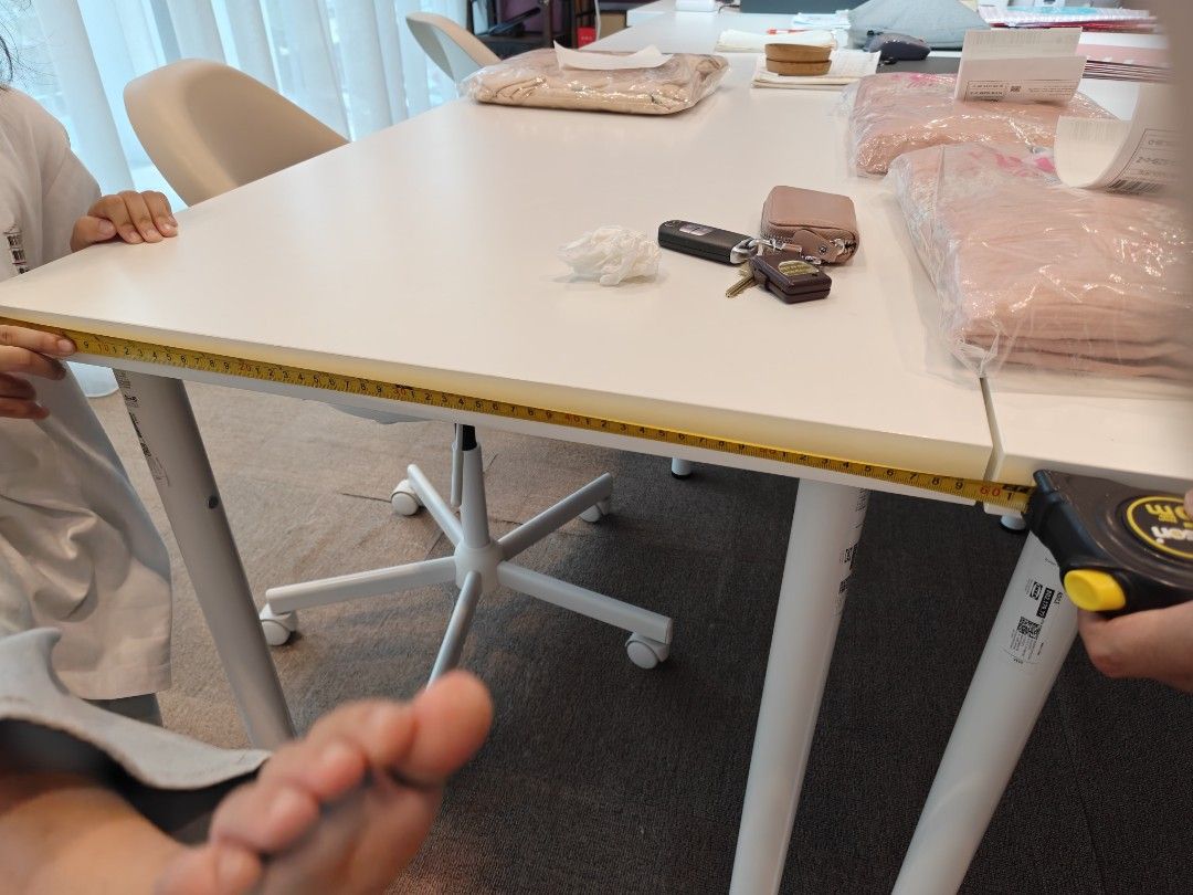 White table (Category: Tables & Sets) located in Kuala Lumpur. Submitted by dedeeel (Listing ID 1453765415, Image 2). Description: White table RM100 each.