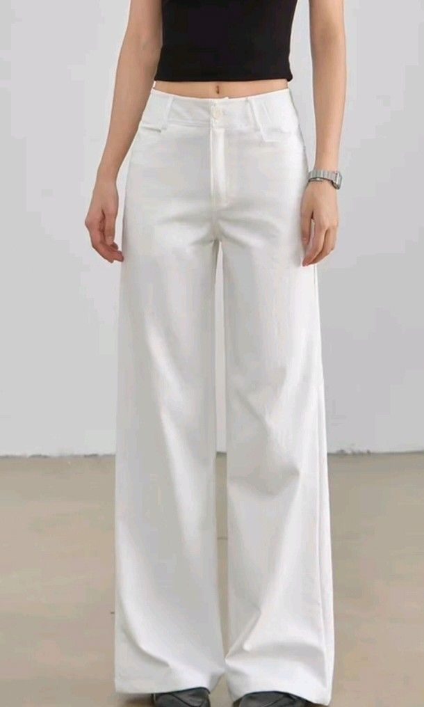 WHITE WIDE LEG PANTS (W27 L38) (Category: Jeans) located in General Trias. Submitted by relovedbyshika (Listing ID 1453775524, Image 1). Description: What You See Is What You Get! Open to reasonable offers. ✨ Once used from tiktok shop 350+ 📍TAFT/ CAVITE 🚚 LALAMOVE/🍊 CHECKOUT.