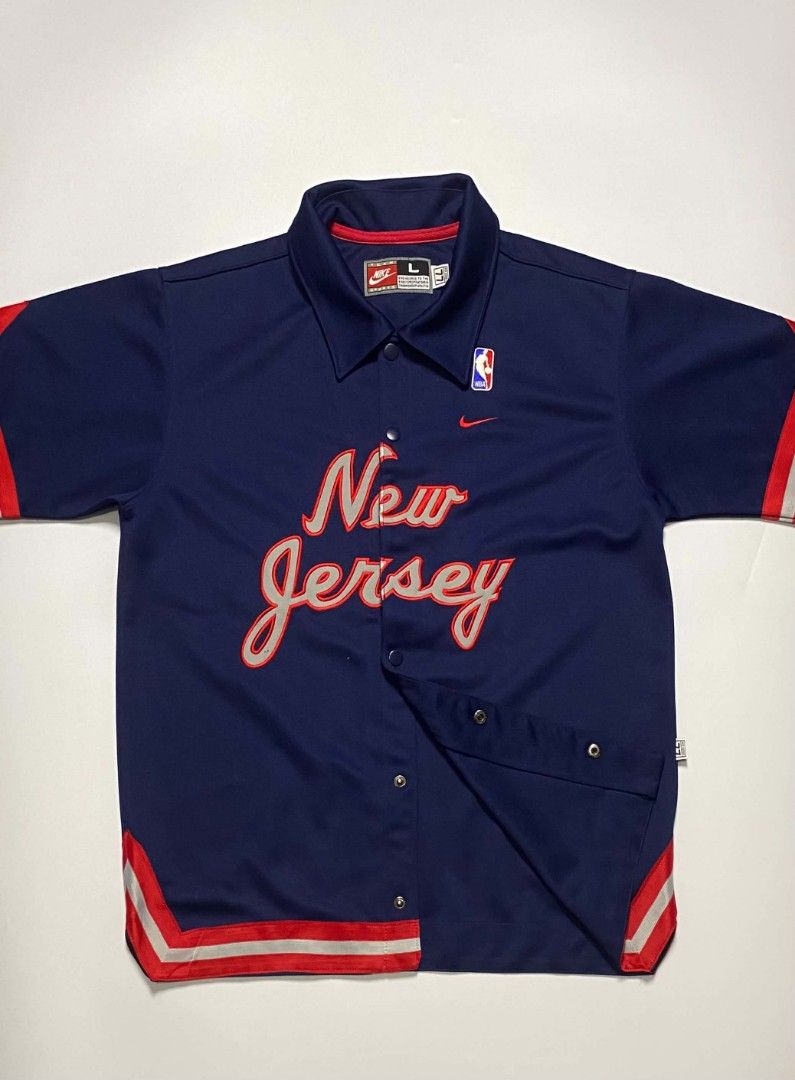 Y2k New Jersey Nets Warmer (by Nike) (Category: Activewear) located in Tarlac. Submitted by dinnuh4e (Listing ID 1453787277, Image 2). Description: Y2k New Jersey Nets Warmer (by Nike) W 22 L 28 issue: 1 female button (last pic).