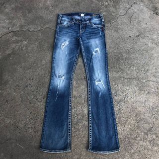 (Category: ) located in . Submitted by thriftscape2024 (Listing ID 1453758230, Image 1). Description: .