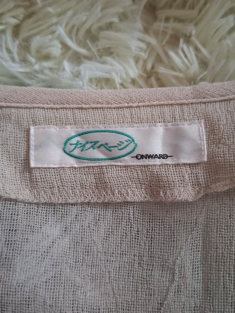 A1 Japanese Barong-like Blouse (Category: Blouses) located in Marikina City. Submitted by pulchritune (Listing ID 1453938124, Image 3). Description: Seller based in Marikina 💵 Payment through Gcash / PNB Bank Transfer 🚚 Delivery through Flash Express, Shipping Fee paid by customer.