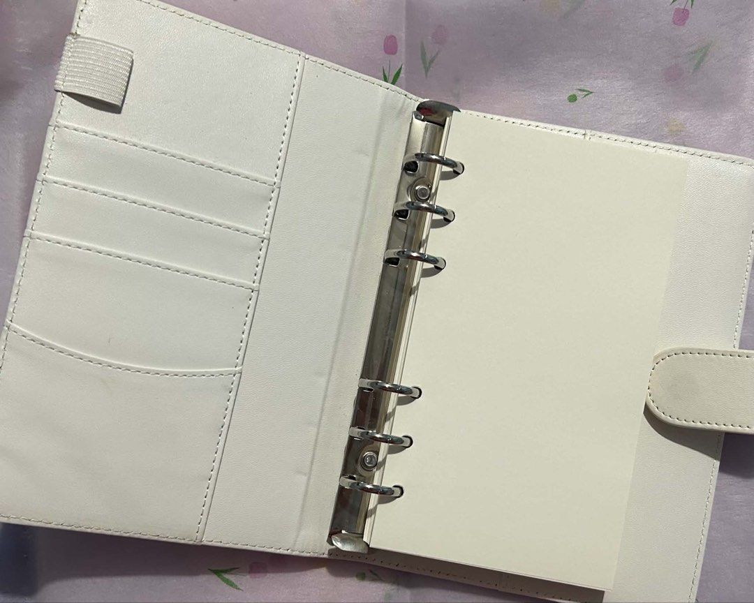 A6 6Hole White Leather Binder, Blank pages (Category: Stationery & School Supplies) located in Cavite. Submitted by apricity.aes (Listing ID 1453832629, Image 2). Description: .